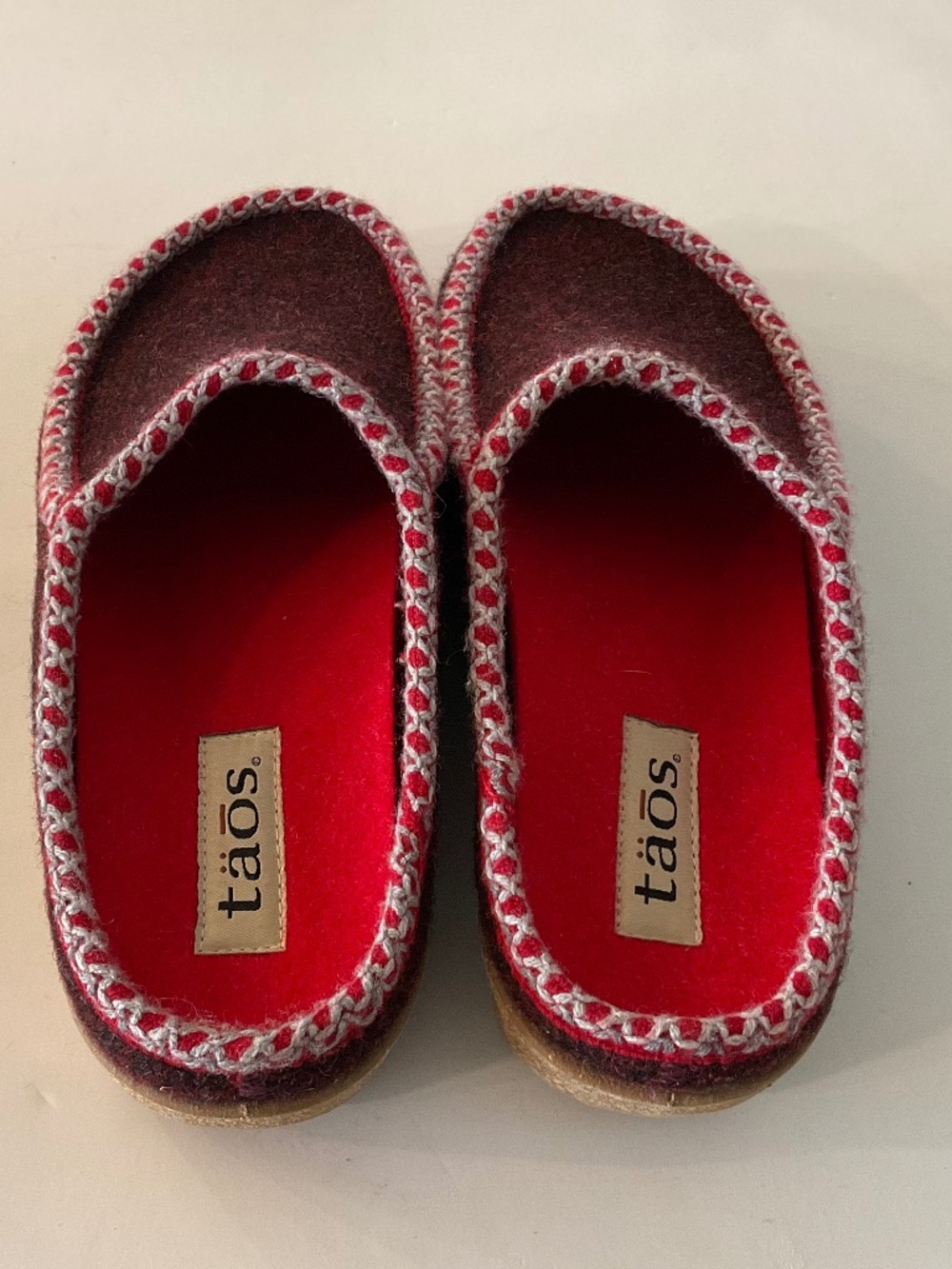 TAOS FOOTWEAR Women's Woolma Clog in Deep Red Size EU 41/ 10-10.5 LIKE NEW - Picture 2 of 8